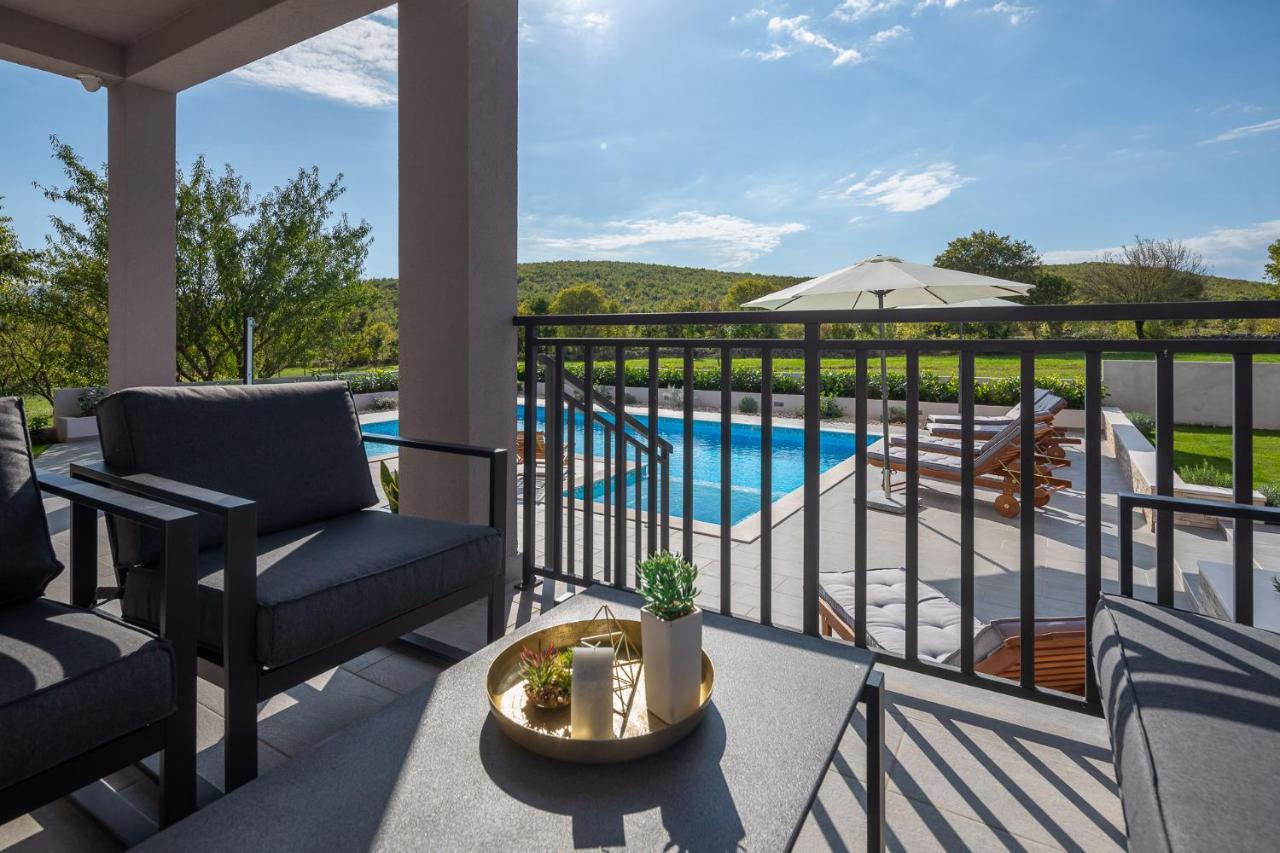 Villa Dali - Luxury Holiday House In Relaxing Area Sicane Екстериор снимка